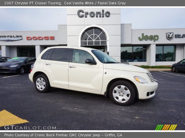 2007 Chrysler PT Cruiser Touring in Cool Vanilla White