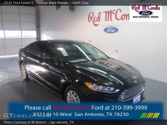 2015 Ford Fusion S in Tuxedo Black Metallic
