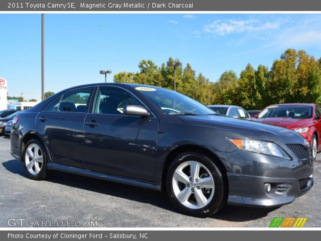 2011 Toyota Camry SE in Magnetic Gray Metallic