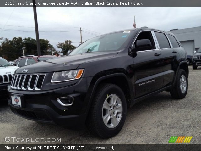 2015 Jeep Grand Cherokee Laredo 4x4 in Brilliant Black Crystal Pearl