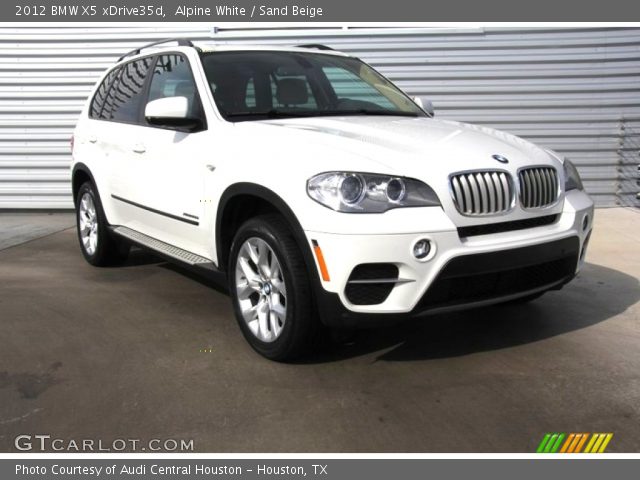 2012 BMW X5 xDrive35d in Alpine White