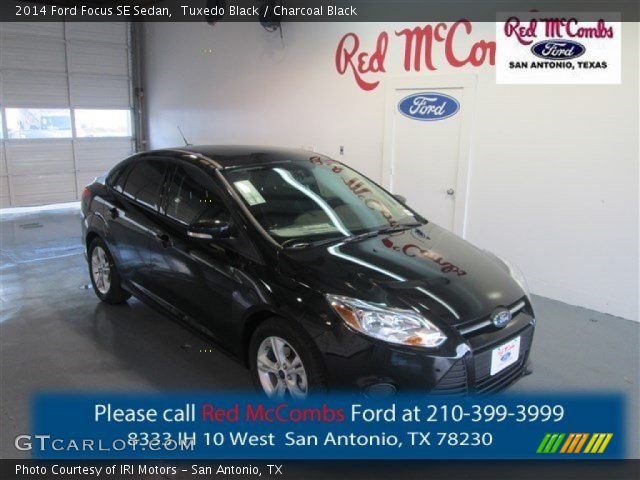 2014 Ford Focus SE Sedan in Tuxedo Black