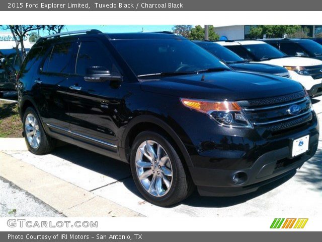 2015 Ford Explorer Limited in Tuxedo Black