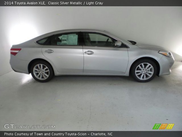 2014 Toyota Avalon XLE in Classic Silver Metallic