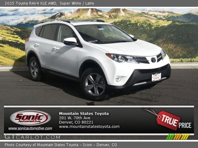 2015 Toyota RAV4 XLE AWD in Super White