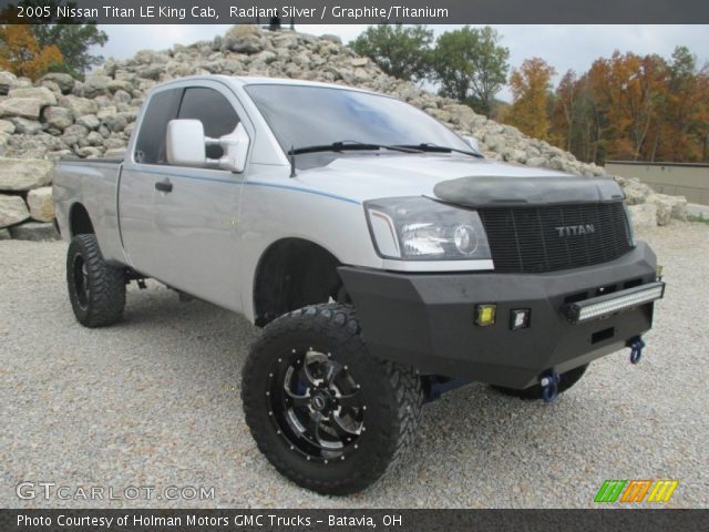 2005 Nissan Titan LE King Cab in Radiant Silver
