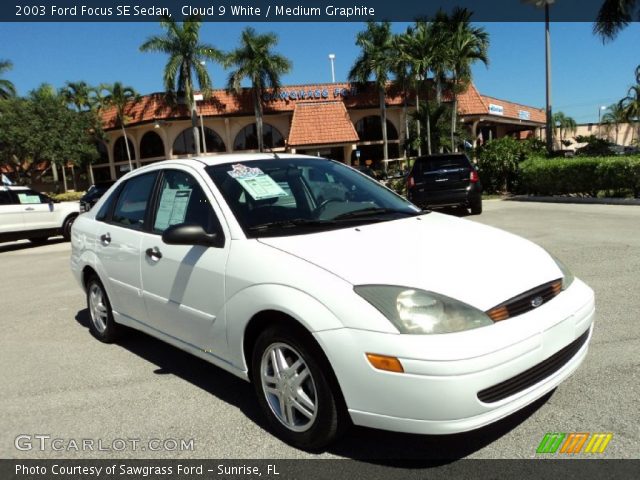 2003 Ford Focus SE Sedan in Cloud 9 White