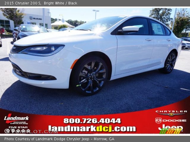 2015 Chrysler 200 S in Bright White