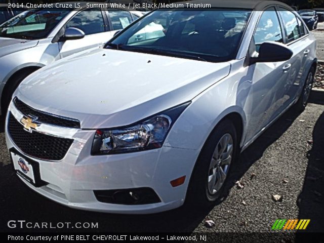 2014 Chevrolet Cruze LS in Summit White