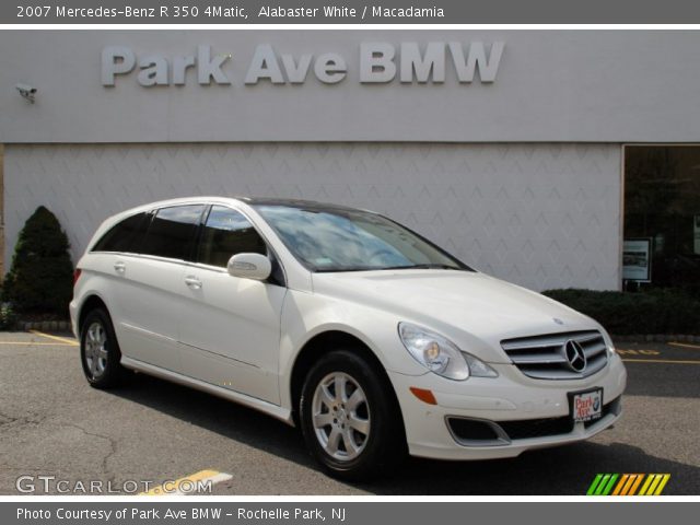 2007 Mercedes-Benz R 350 4Matic in Alabaster White