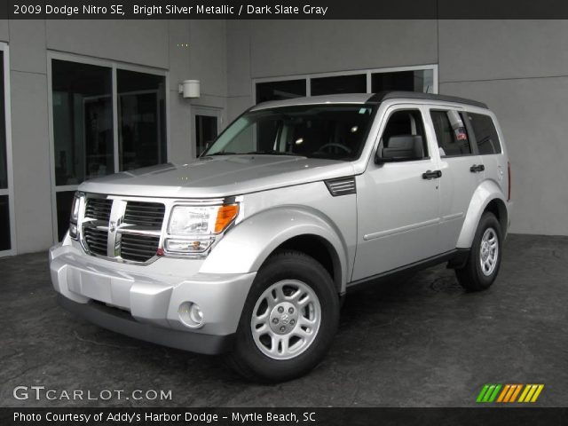 2009 Dodge Nitro SE in Bright Silver Metallic