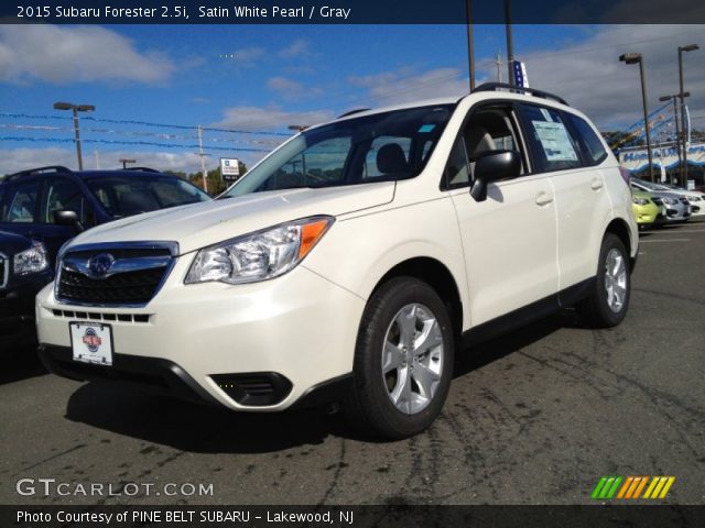2015 Subaru Forester 2.5i in Satin White Pearl