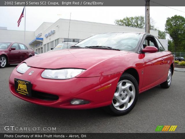 2002 Saturn S Series SC2 Coupe in Bright Red