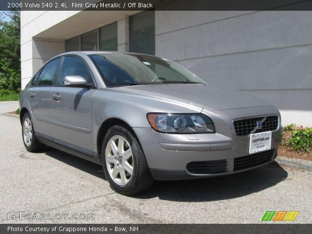 2006 Volvo S40 2.4i in Flint Gray Metallic