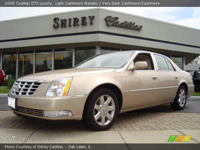 2006 Cadillac DTS Luxury in Light Cashmere Metallic