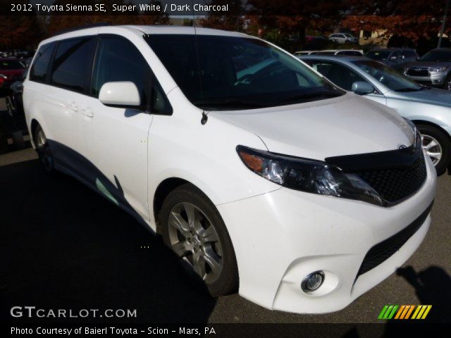 2012 Toyota Sienna SE in Super White