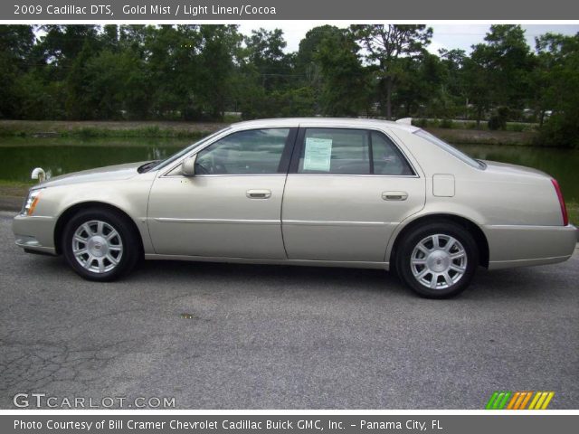 2009 Cadillac DTS  in Gold Mist
