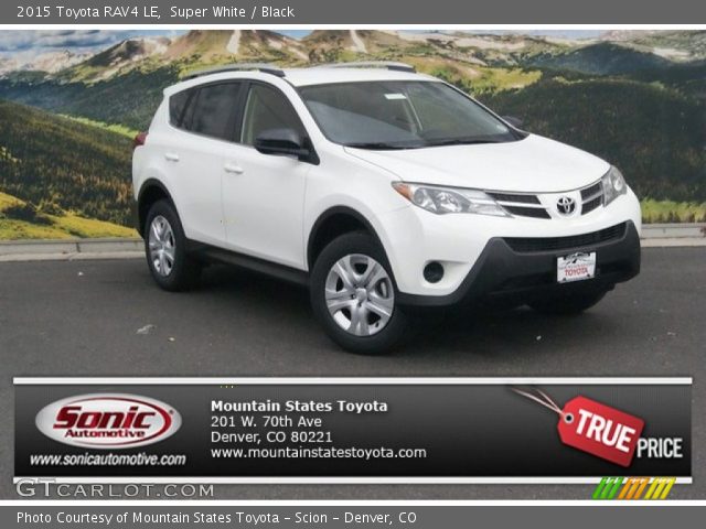2015 Toyota RAV4 LE in Super White