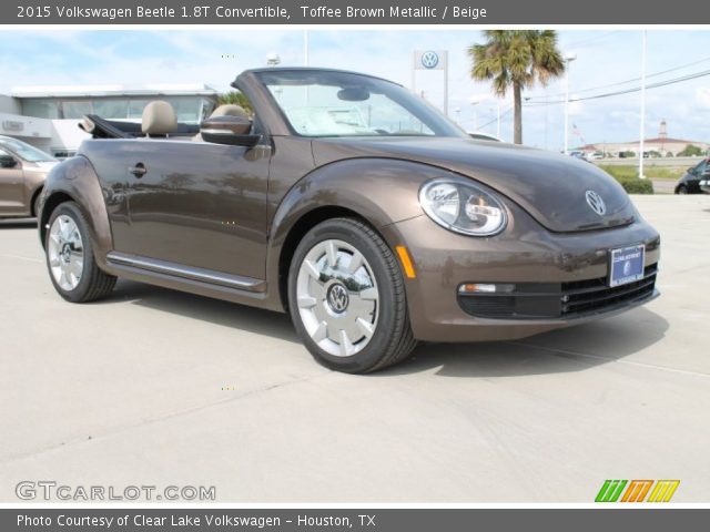 2015 Volkswagen Beetle 1.8T Convertible in Toffee Brown Metallic