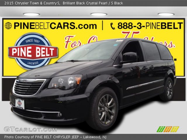 2015 Chrysler Town & Country S in Brilliant Black Crystal Pearl