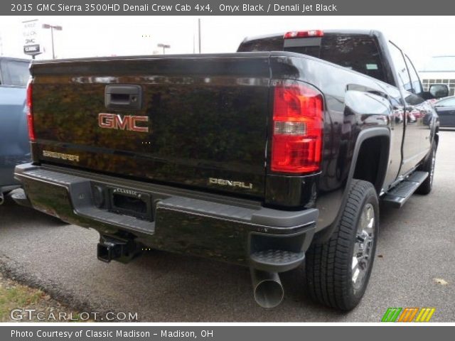2015 GMC Sierra 3500HD Denali Crew Cab 4x4 in Onyx Black