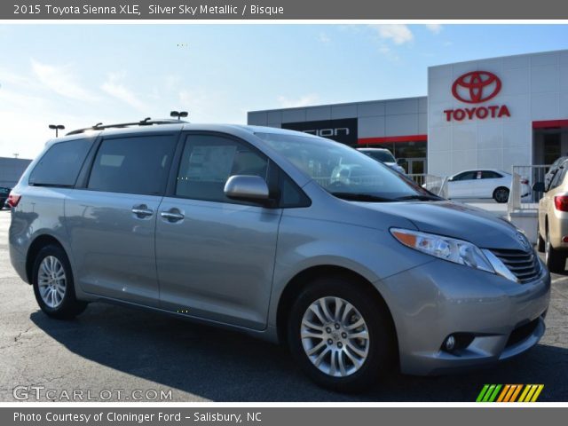 2015 Toyota Sienna XLE in Silver Sky Metallic