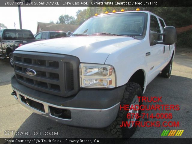 2007 Ford F250 Super Duty XLT Crew Cab 4x4 in Oxford White Clearcoat
