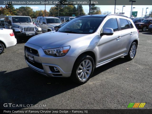 2011 Mitsubishi Outlander Sport SE 4WD in Cool Silver Metallic