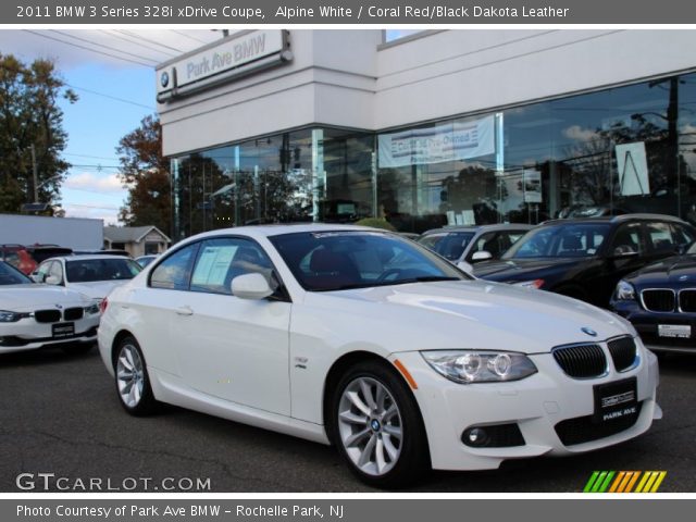 2011 BMW 3 Series 328i xDrive Coupe in Alpine White