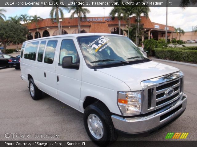 2014 Ford E-Series Van E350 XLT Extended 15 Passenger Van in Oxford White