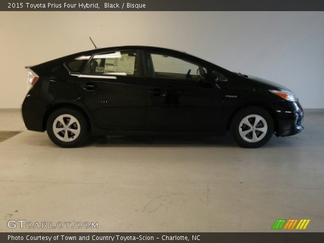 2015 Toyota Prius Four Hybrid in Black