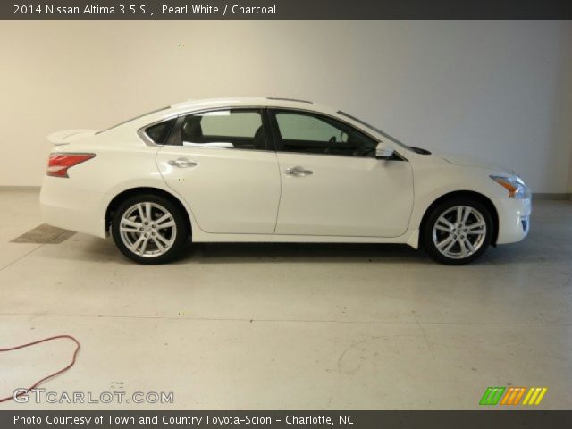 2014 Nissan Altima 3.5 SL in Pearl White