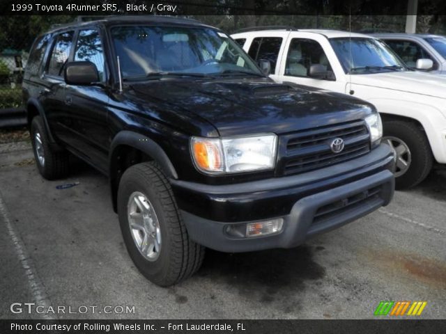 1999 Toyota 4Runner SR5 in Black