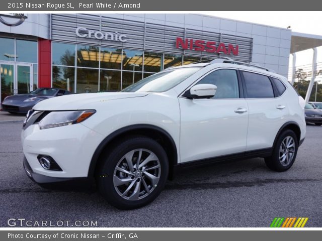 2015 Nissan Rogue SL in Pearl White