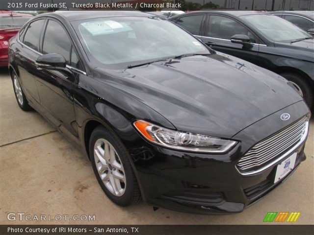 2015 Ford Fusion SE in Tuxedo Black Metallic