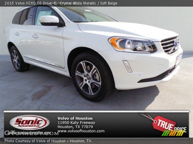 2015 Volvo XC60 T6 Drive-E in Crystal White Metallic