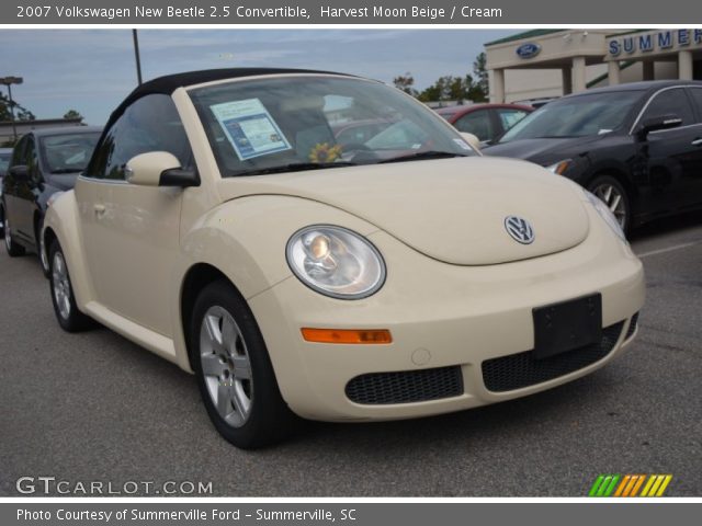 2007 Volkswagen New Beetle 2.5 Convertible in Harvest Moon Beige