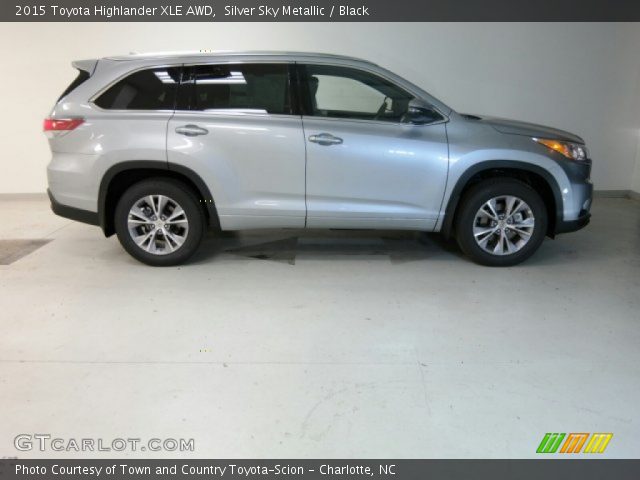 2015 Toyota Highlander XLE AWD in Silver Sky Metallic