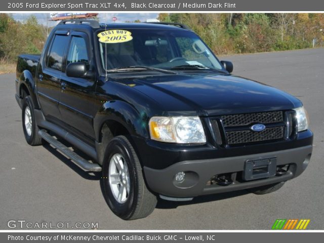 2005 Ford Explorer Sport Trac XLT 4x4 in Black Clearcoat