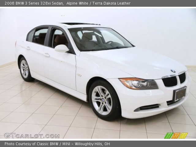 2008 BMW 3 Series 328xi Sedan in Alpine White