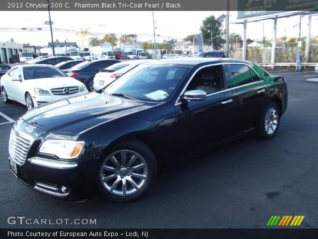 2013 Chrysler 300 C in Phantom Black Tri-Coat Pearl