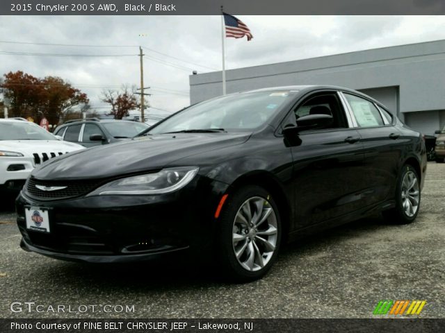 2015 Chrysler 200 S AWD in Black