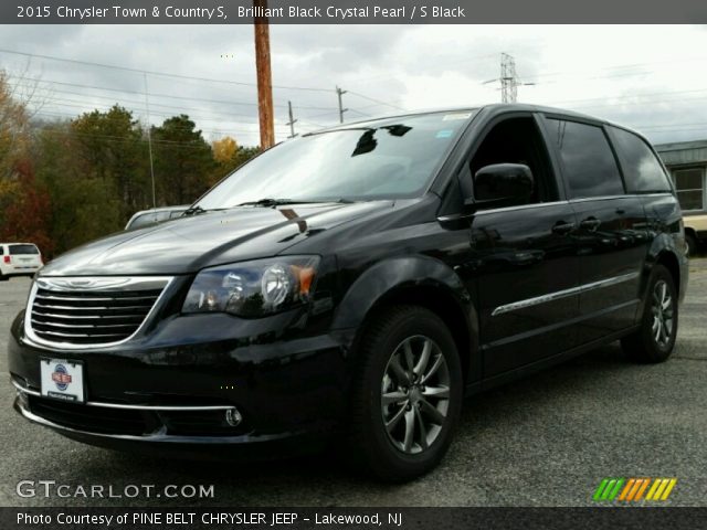 2015 Chrysler Town & Country S in Brilliant Black Crystal Pearl