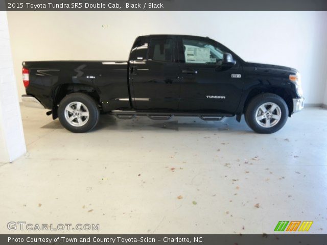 2015 Toyota Tundra SR5 Double Cab in Black