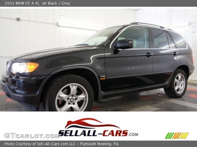 2001 BMW X5 4.4i in Jet Black
