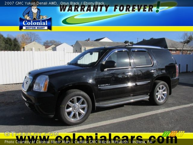 2007 GMC Yukon Denali AWD in Onyx Black