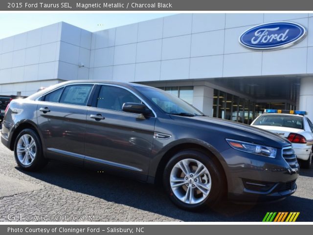 2015 Ford Taurus SEL in Magnetic Metallic