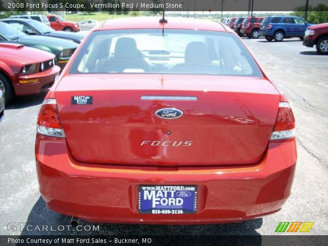 2008 Ford Focus S Coupe in Vermillion Red