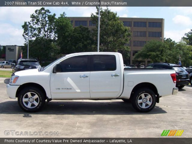 2007 Nissan Titan SE Crew Cab 4x4 in White