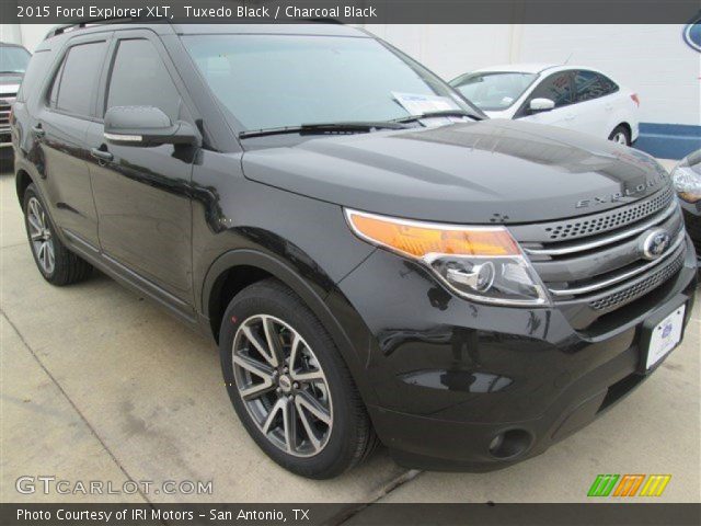 2015 Ford Explorer XLT in Tuxedo Black